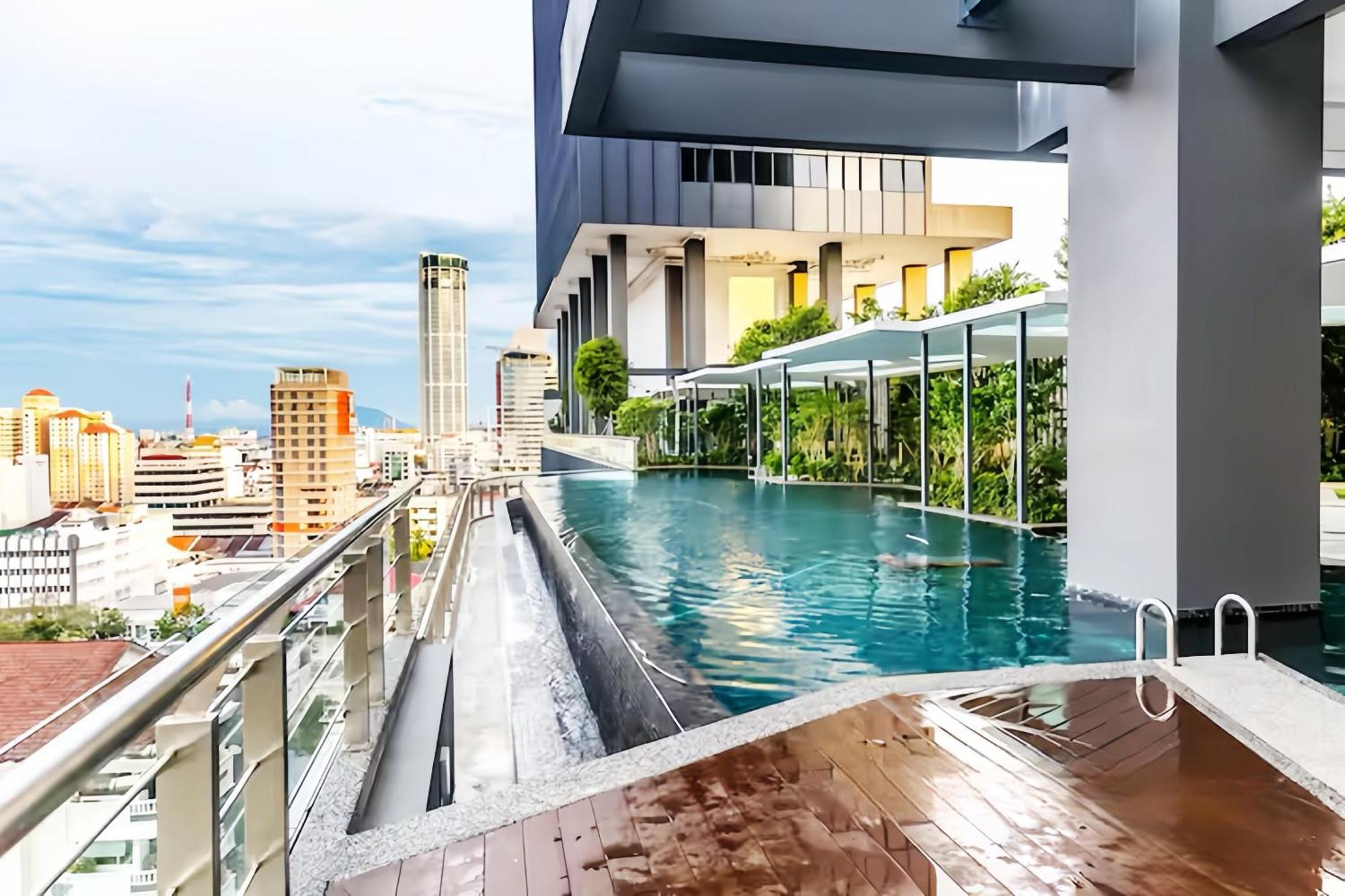 Tropicana 218 Macalister Penang Apartment Georgetown Luaran gambar